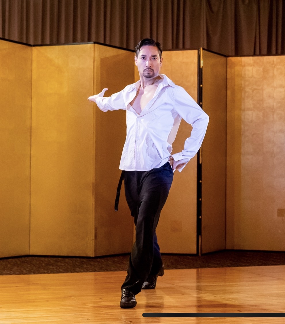 ケビン先生 社交ダンス講師